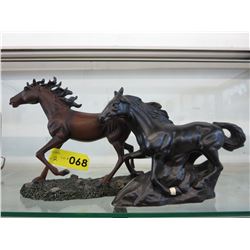 2 Glazed ceramic horse statues