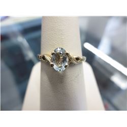 10KT Yellow Gold -   Aquamarine Solitaire ring