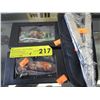 Image 1 : 2 Folding knives & 2 multi tools