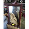 Image 1 : Wall mountable corner display case