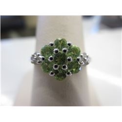 Peridot cluster ring set with 8 Diamonds