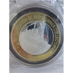 Gold & Silver finish - Titanic Commemorative coin