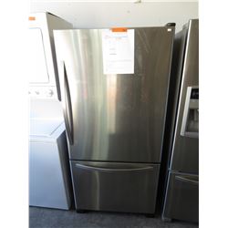 Kenmore refrigerator with bottom mount freezer