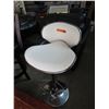 Image 1 : White leather swivel stool