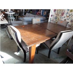 NEW - Expandable Table with Leaf