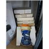 Image 1 : 9 Collector plates in original boxes.