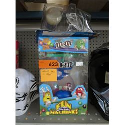 M&M's machine & Flipper bubble machine