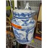 Image 1 : 3 Glazed ceramic decorations