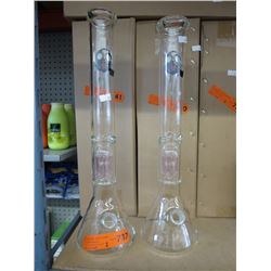 2 Glass bongs