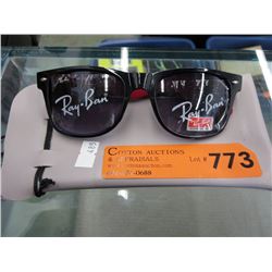New Ray-Ban plastic frame sunglasses