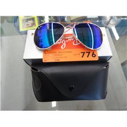 New Ray-Ban Aviator glasses with case