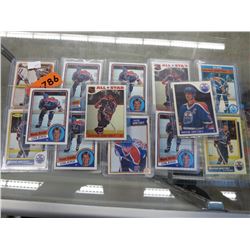 13 Wayne Gretzky hockey cards