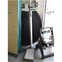 Floor standing weight/height scale - Detecto