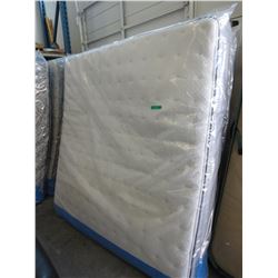 NEW-Queen size Kingsdown memory foam mattress