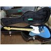 Image 1 : Levi electric guitar in fitted case