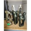 Image 1 : 7 Carved stone statues