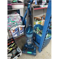 Bagless vacuum cleaner - used