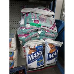 12 bags of kitty litter
