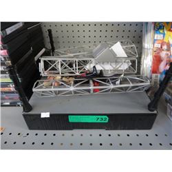 Vintage WCW Wrestling Ring with 4 figurines