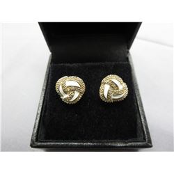 Ladies classic knot design earrings - Brand new