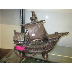 Vintage Cast Metal TV lamp - Ship shaped
