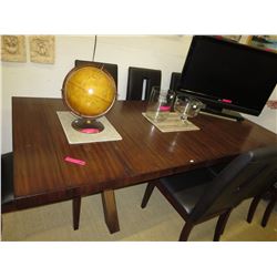 NEW - 8 Seat Dining table