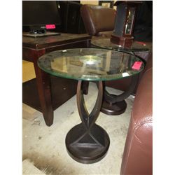 NEW - Glass top side table