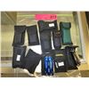 Image 1 : 11 Mini multi tools in cases