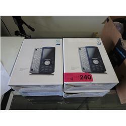 4 Samsung 3G cell phones with QWERTY keyboards