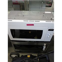 2 Over the stove microwaves