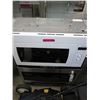 Image 1 : 2 Over the stove microwaves