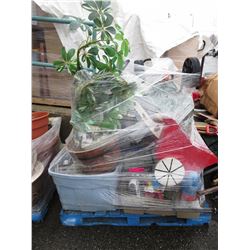Pallet of misc. garden ornaments & household goods