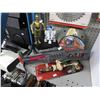 Image 1 : Star Wars collectibles