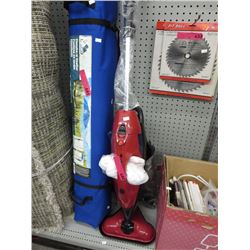 Cordless rug shampooer