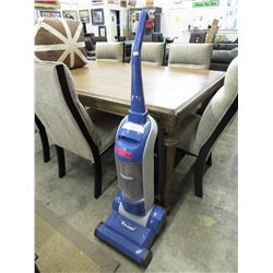 Used bagless vacuum cleaner
