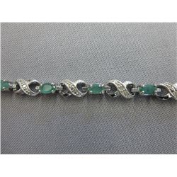 Emerald & Diamond studded tennis bracelet