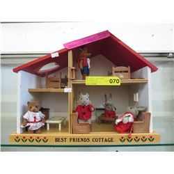 Maple Town Story Doll House & Figurines