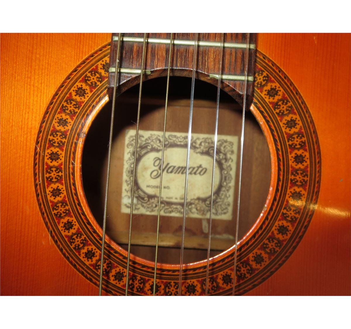 Yamato acoustic guitar used