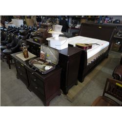 NEW Queen Size Bedroom suite - 5 Pieces