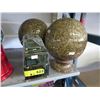 Image 1 : Ceramic gazing balls & glass trinket boxes