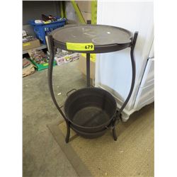 Metal patio plant stand