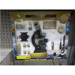 Microscope kit in original box.