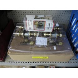 2 Interior door lock sets