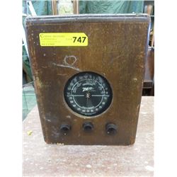 Vintage Zenith standard broadcast radio