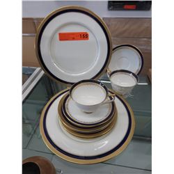 2 Aynsley Teacup & Saucers & 6 Noritake pcs