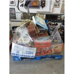 Pallet of assorted household goods - used