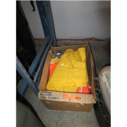 Assorted new rain jackets, approx. 12