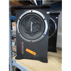 2 Pioneer speakers - TS-SWX251