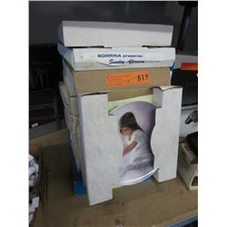 10 Collector plates in original boxes