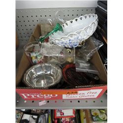 Collection of vintage & collectible items